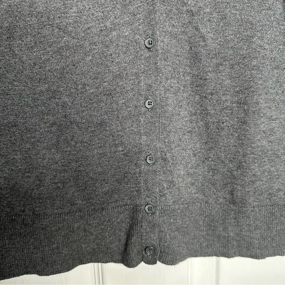 Old Navy Cardigan Grey Size Medium - Picture 2 of 16